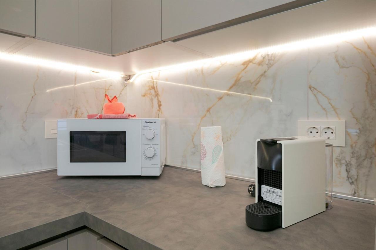 Flore Residence アデヘ エクステリア 写真